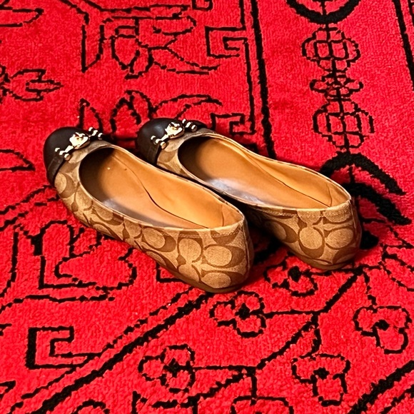 BNWOT Coach Ballerina Flats women’s size 7B - Picture 2 of 5